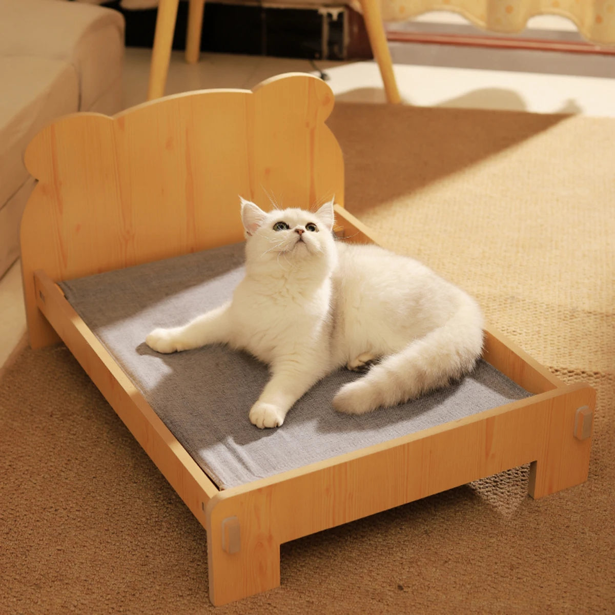 Wooden Cat & Dog Bed – Cozy Indoor Pet Furniture with Teddy Bear Pattern